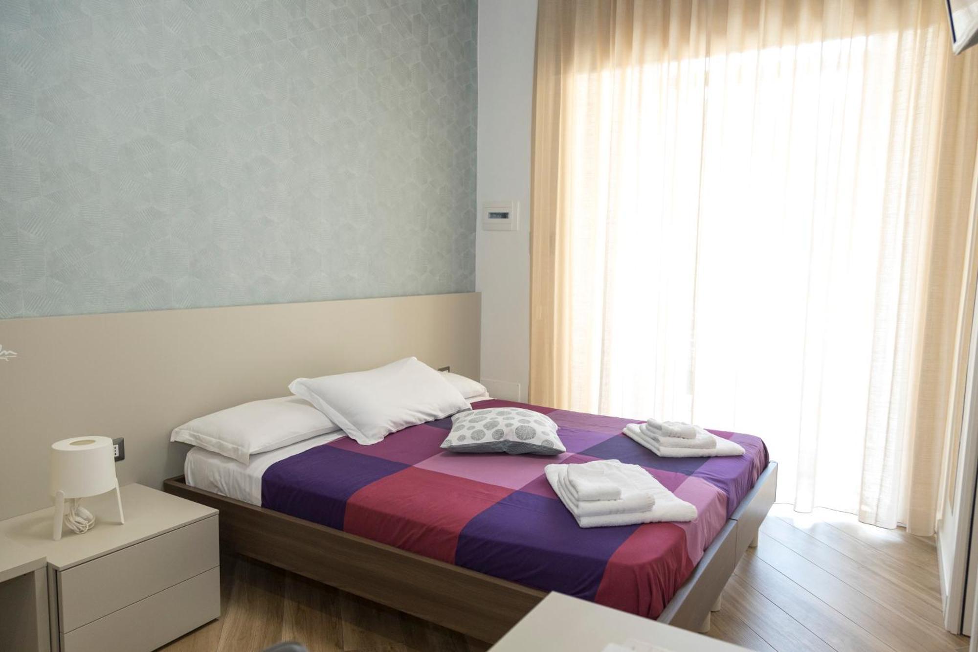 Rooms Garibaldi Naples Luaran gambar