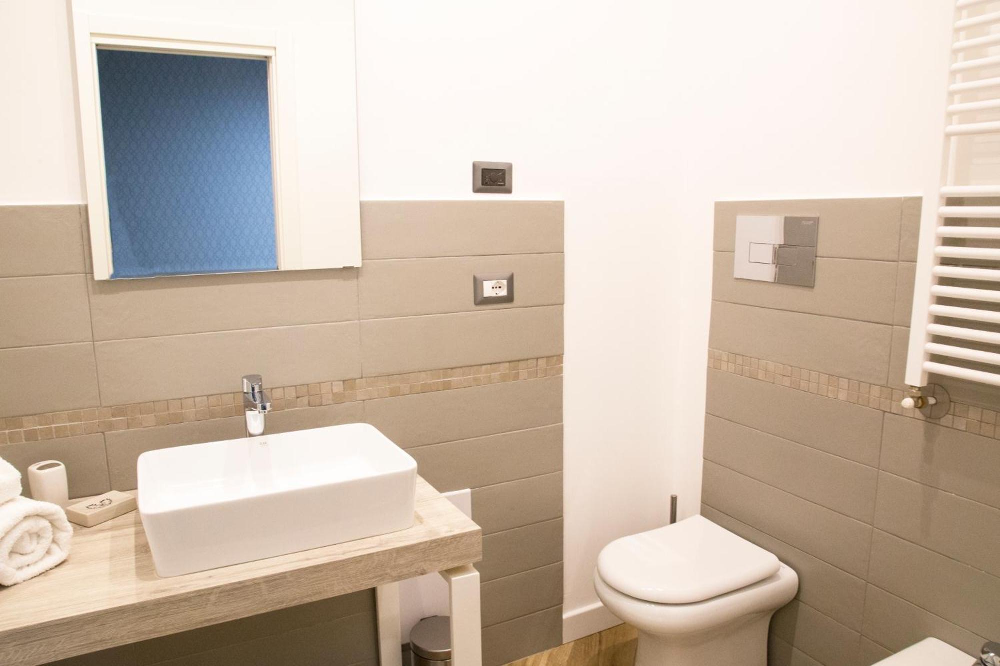 Rooms Garibaldi Naples Luaran gambar